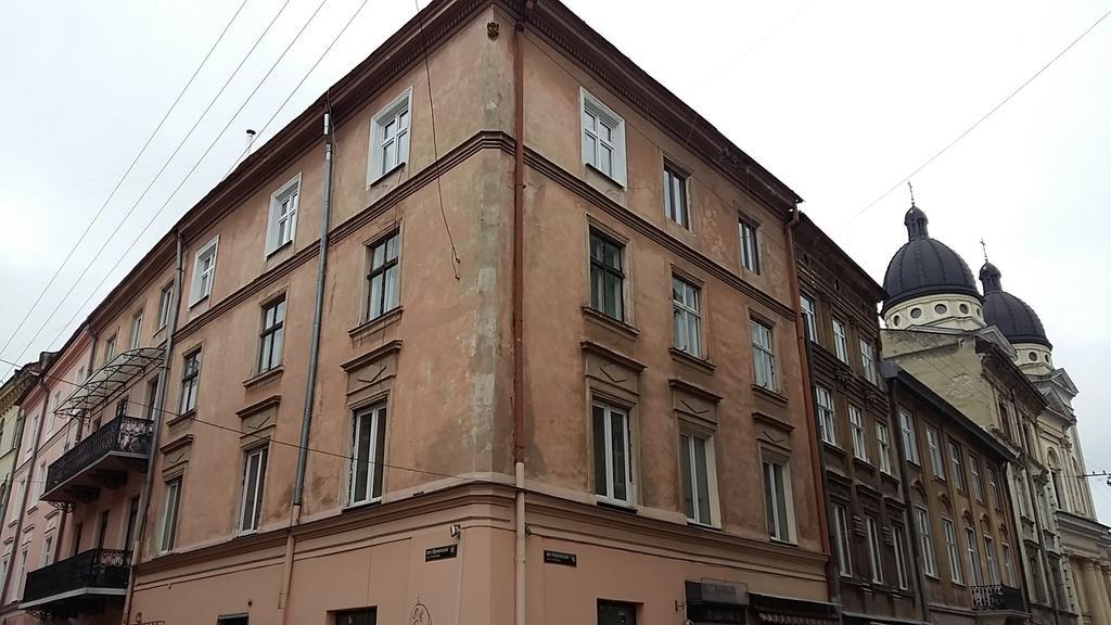 Ok Apartments Lviv Buitenkant foto